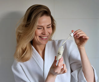 Nawilżające serum do twarzy z probiotykami do skóry trądzikowej Derm Good