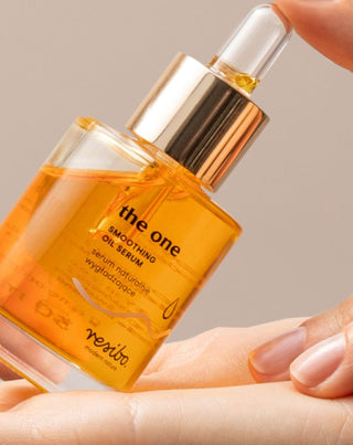 Naturalnie wygładzające serum The One do twarzy zapobiegające zmarszczkom 30 ml Resibo