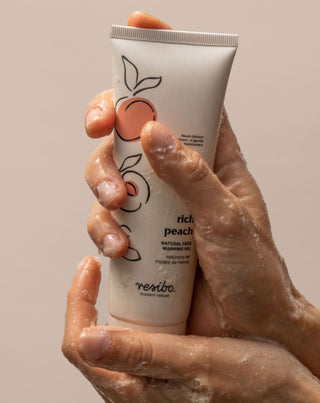 Naturalny żel myjący Rich Peach do twarzy z ekstraktem z brzoskwini 125 ml Resibo