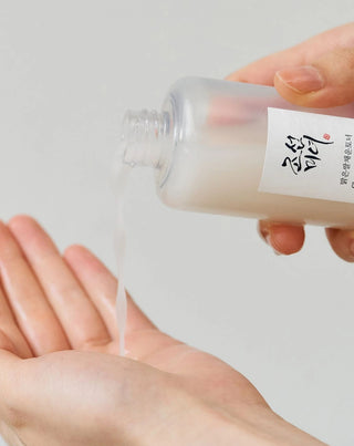 Rozświetlająco-nawilżająca esencja tonizująca Glow Replenishing Rice Milk Beauty of Joseon - 3