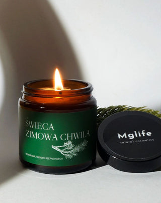 Wegańska świeca rzepakowa Zimowa chwila o zapachu sosny, cedru i bursztynu 120 ml MgLife