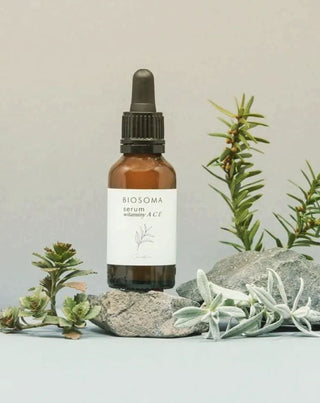 Witaminowe serum do twarzy ACE wyrównujące koloryt odżywiające i wygładzające Biosoma
