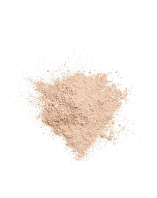 Sypki puder mineralny pozostawiający naturalne matowe wykończenie 002 Ivory Gosh