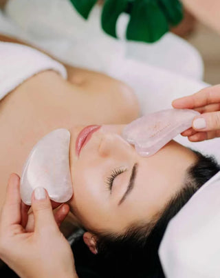 Płytka do masażu twarzy gua sha z kwarcu różowego - kamień miłości Crystallove - 2