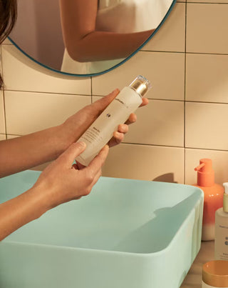 Płynne serum złuszczające Glow On na niedoskonałości i poprawę kolorytu skóry Health Labs Care