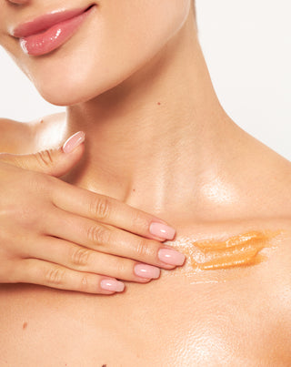 Olejek rozświetlający do ciała z efektem glow z olejem jojoba i olejem arganowym Nutridome
