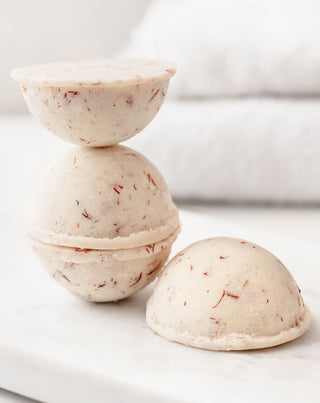 Nawilżająca półkula kąpielowa z masłem shea Szafran Ministerstwo Dobrego Mydła - 2