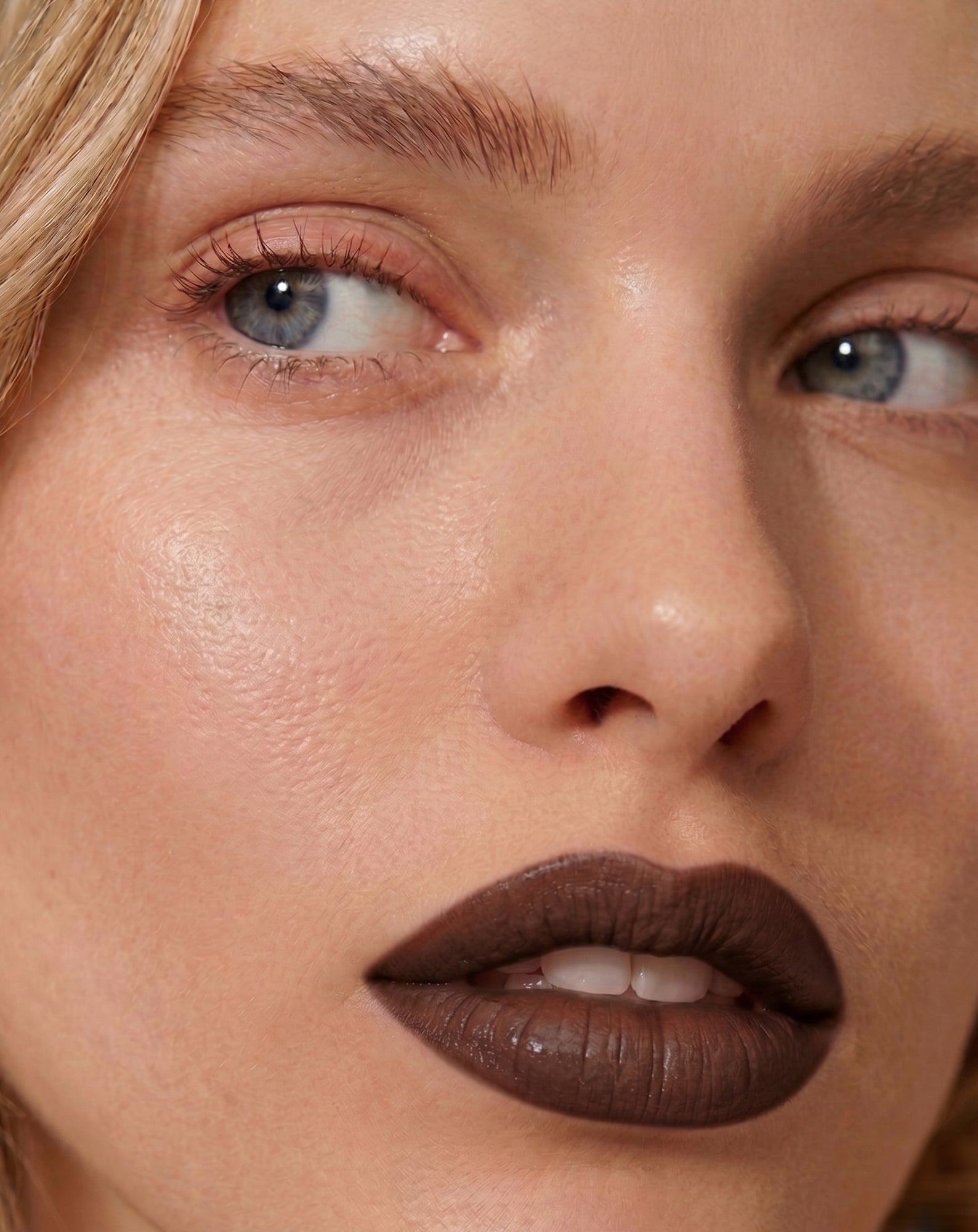 Konturówka do ust z długotrwałą formułą i witaminą E Nutridome - 05 Mocha Mousse - 4