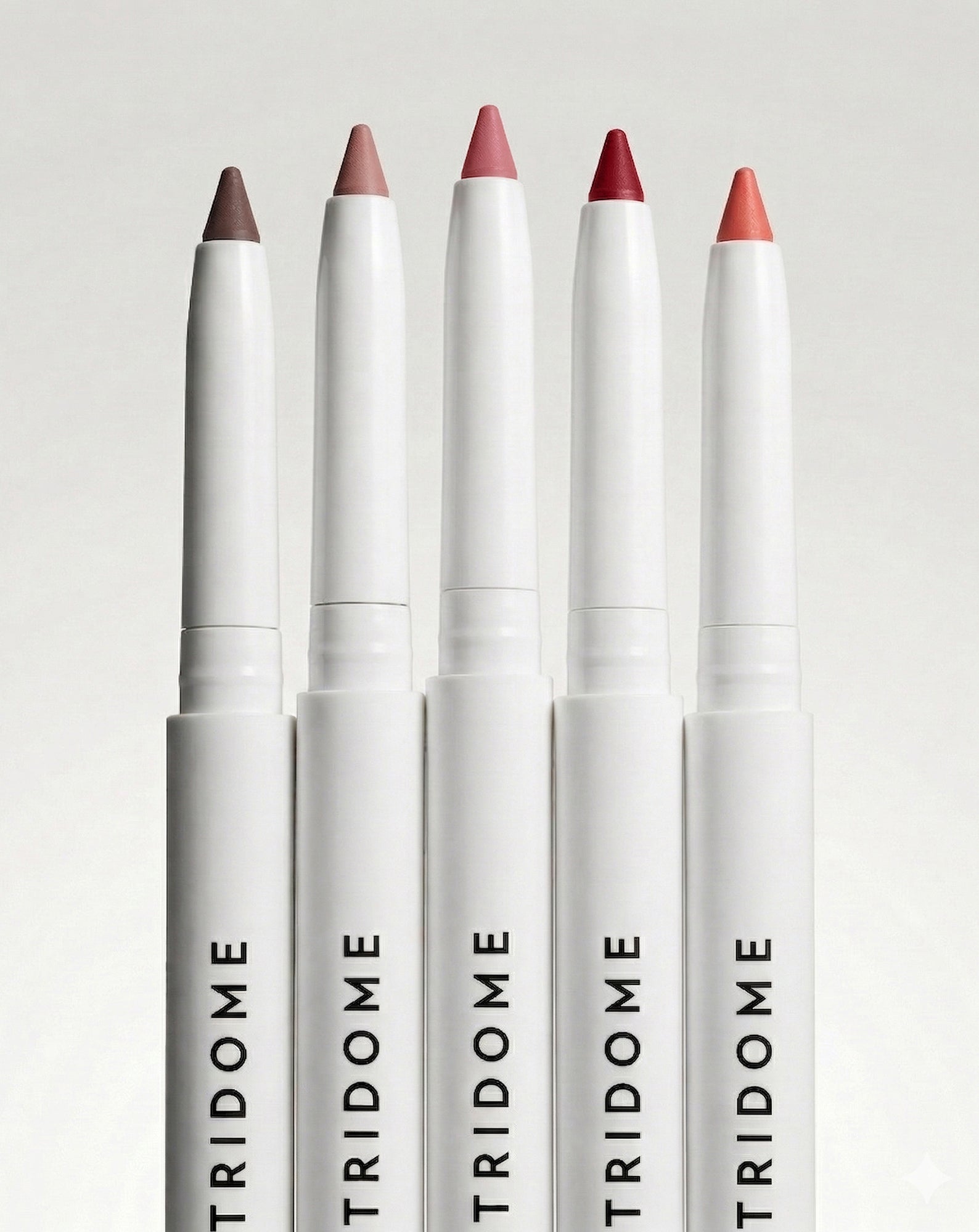 Konturówka do ust z długotrwałą formułą i witaminą E Nutridome - 01 Coral Kiss - 5