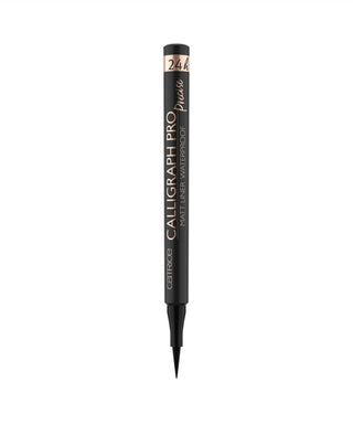 Wodoodporny eyeliner w pisaku z bardzo cienką końcówką intensywna czerń 010 Catrice