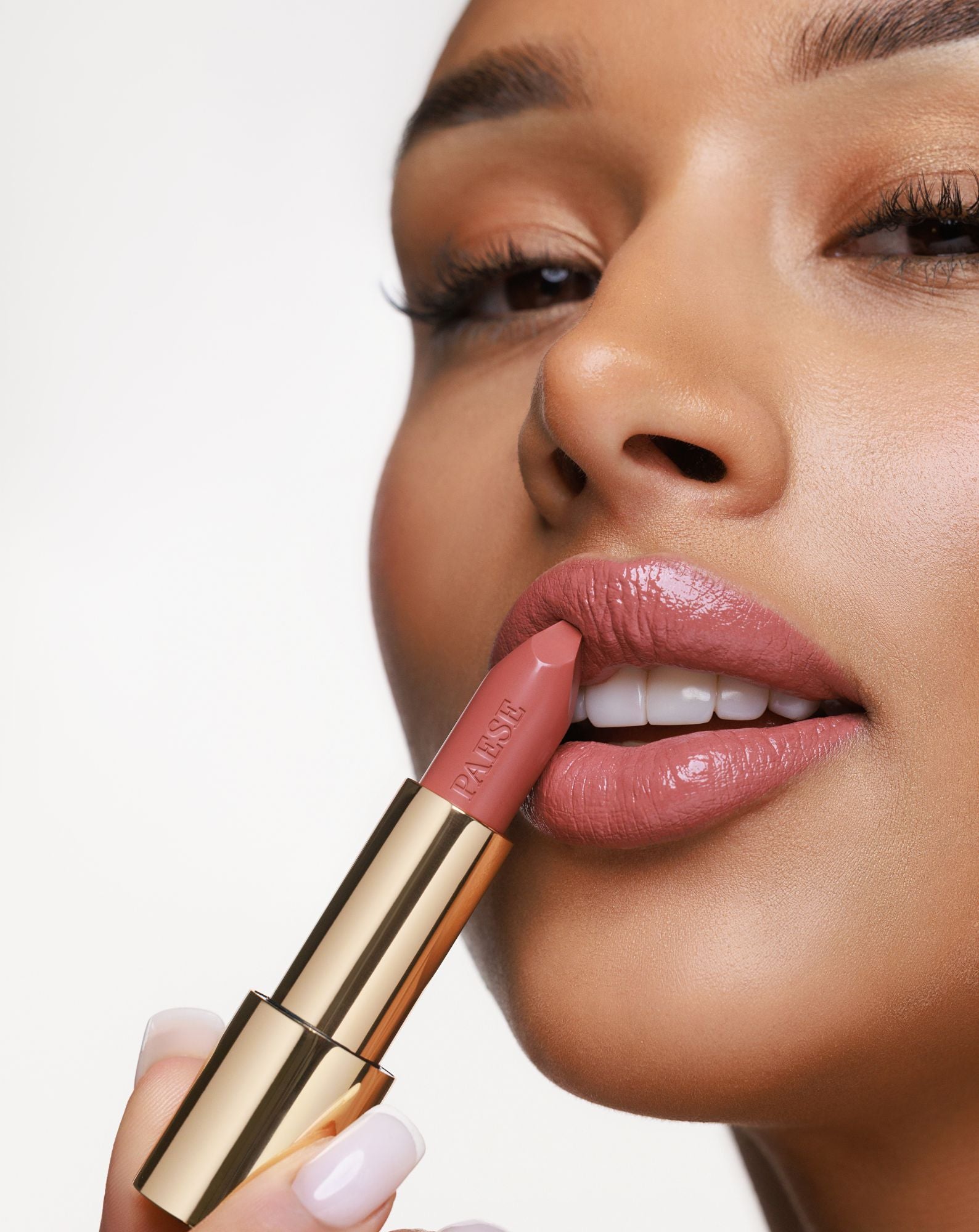 Kremowa pomadka uwydatniająca usta NUDElightful Paese - 405 rose cream - 2