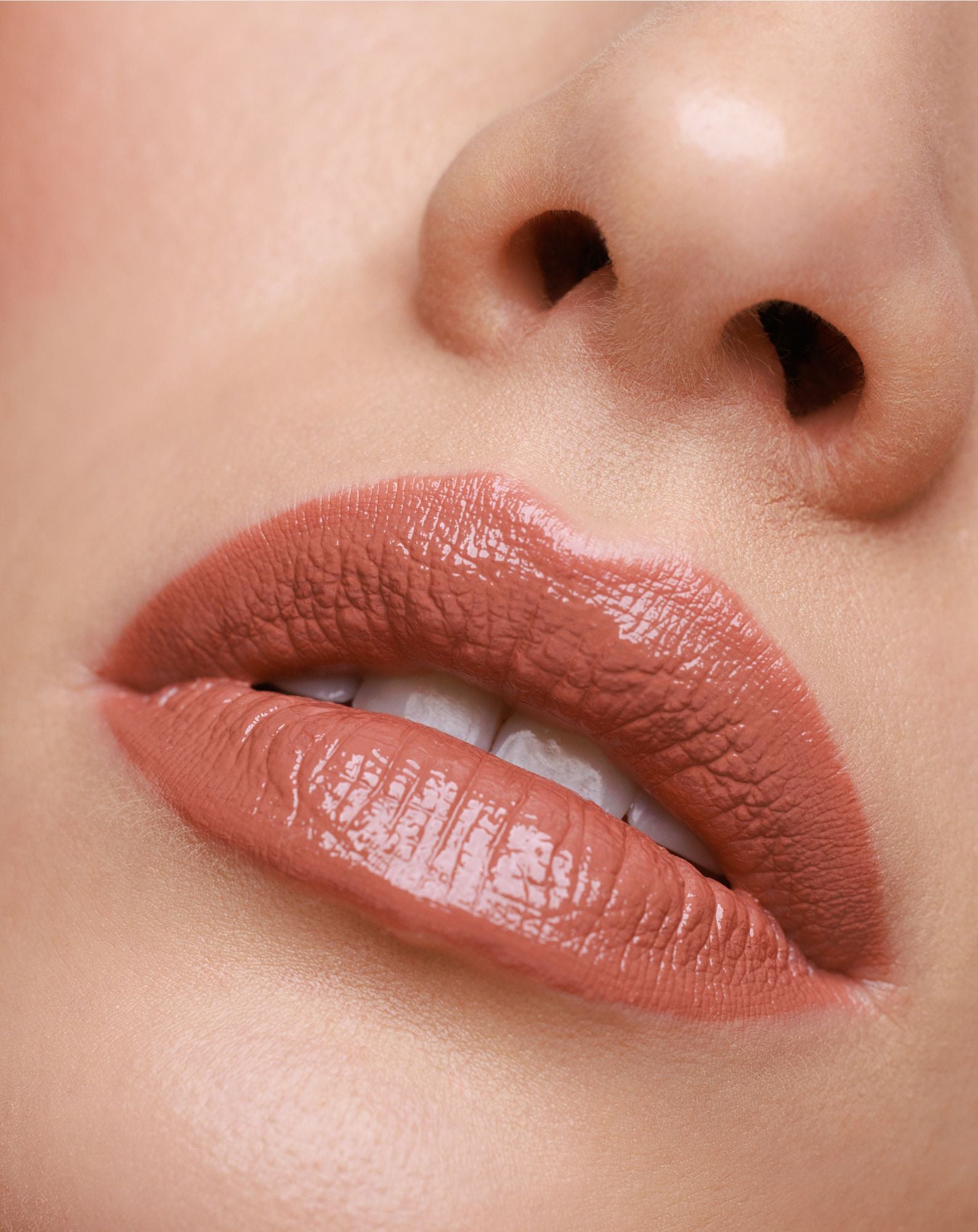 Kremowa pomadka uwydatniająca usta NUDElightful Paese - 407 cherry mocha - 2