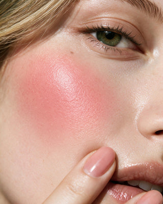 Zestaw do makijażu bronzer, rozświetlacz i róż Vivid do każdego rodzaju cery Nutridome