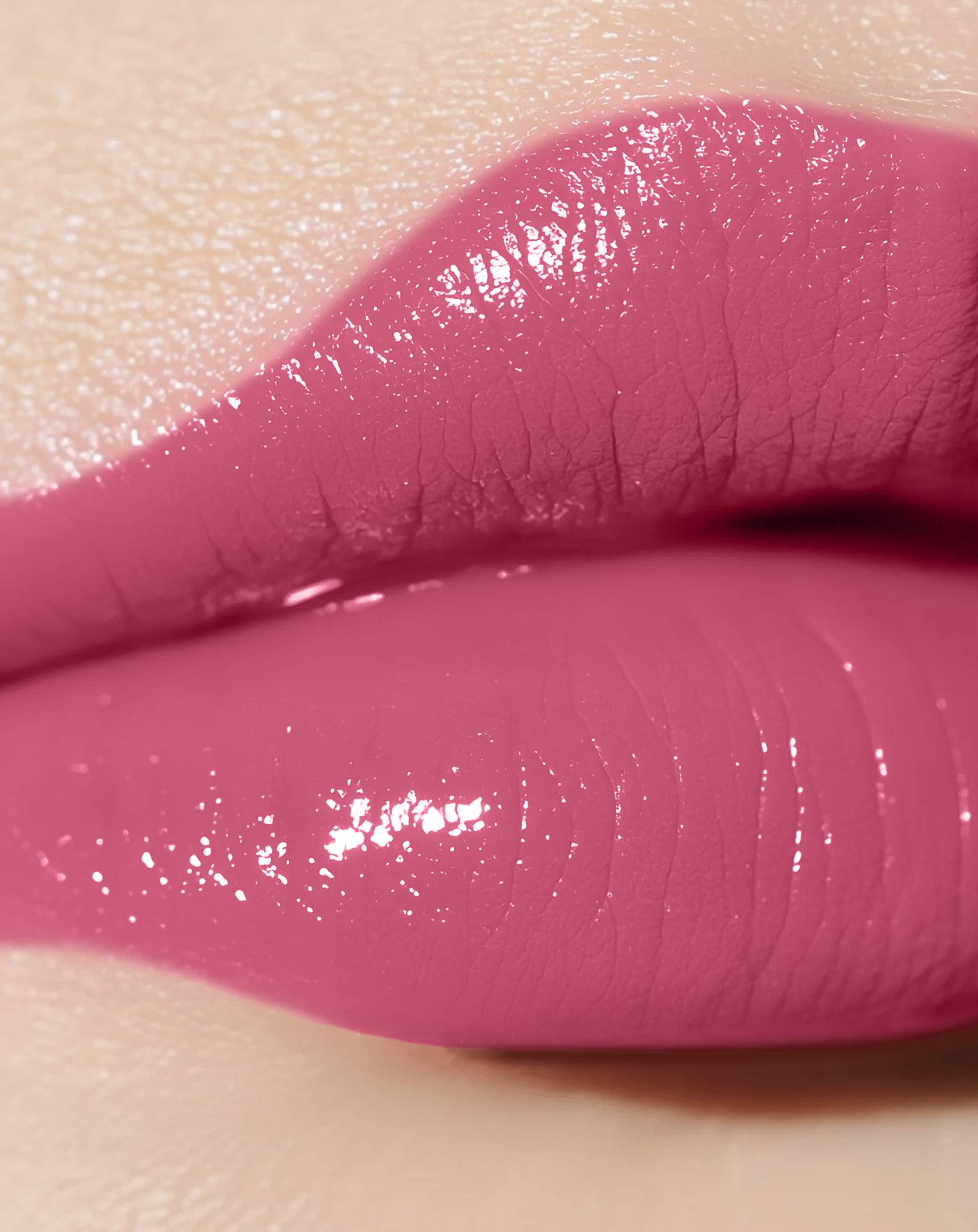 Kremowa pomadka do ust z błyszczącym wykończeniem i kompleksem 8 olejów Nutridome - 305 Royal fuchsia - 6