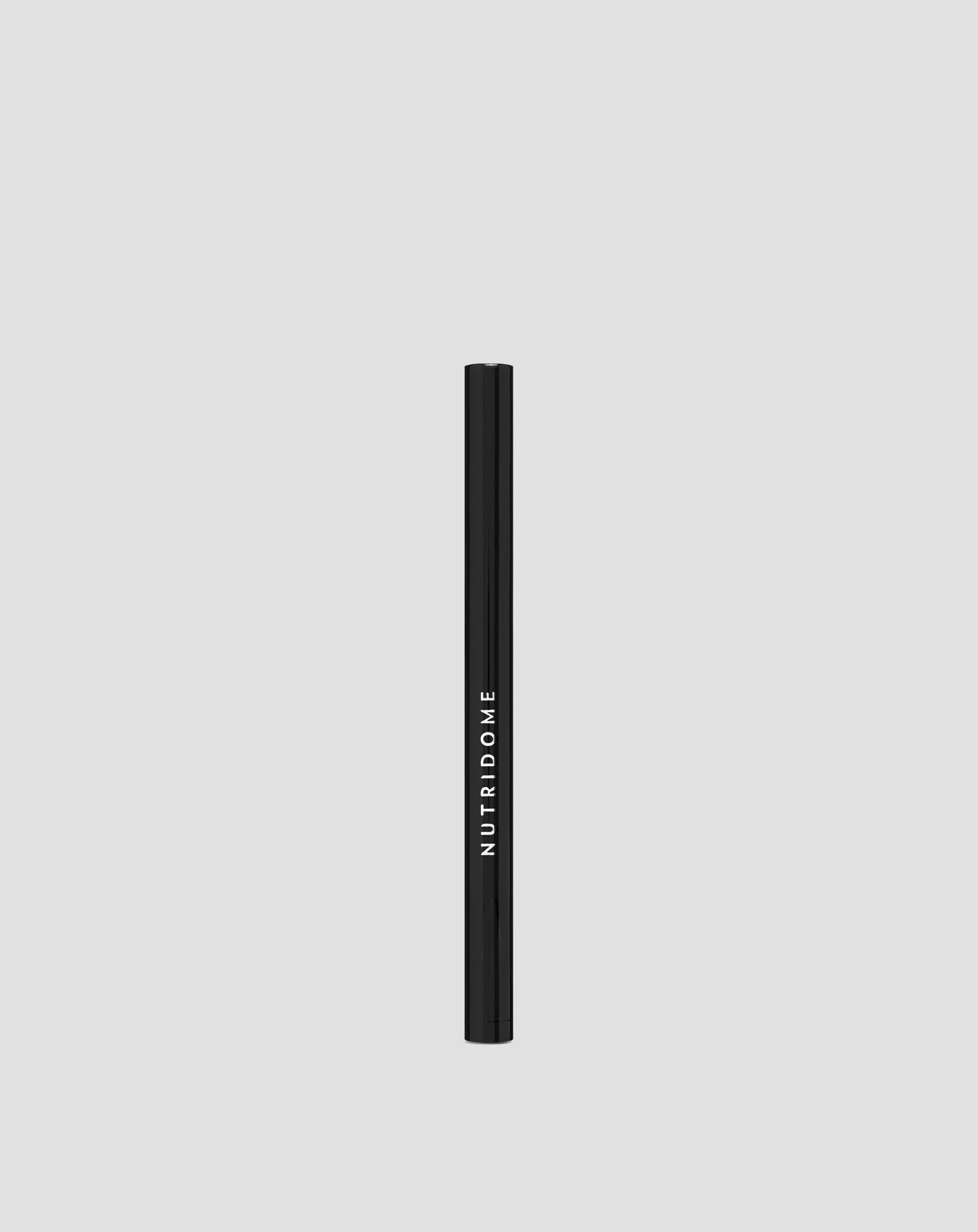 Eyeliner w pisaku z cienką i precyzyjną końcówką i naturalnym barwnikiem Nutridome - 1