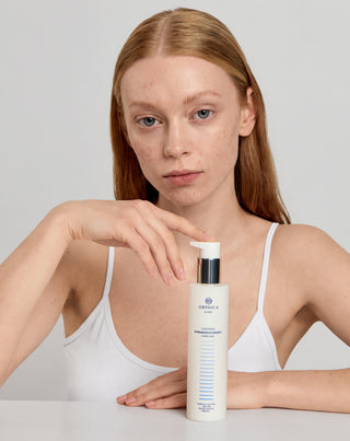 Płyn micelarny do demakijażu i oczyszczania z mocznikiem, kwasem hialuronowym i glikolowym Cleansing Orphica Clinic 200 ml - 3